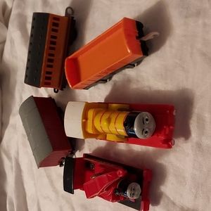 5pc Replacement Thomas Tank Plastic Cars in Used,Operable Condition by Mattel